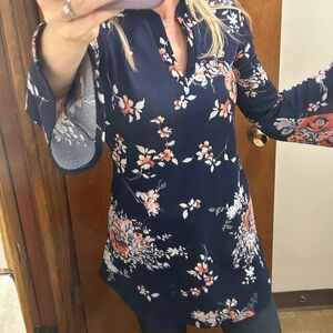 Blue floral BoHo tunic top bell sleeve Small